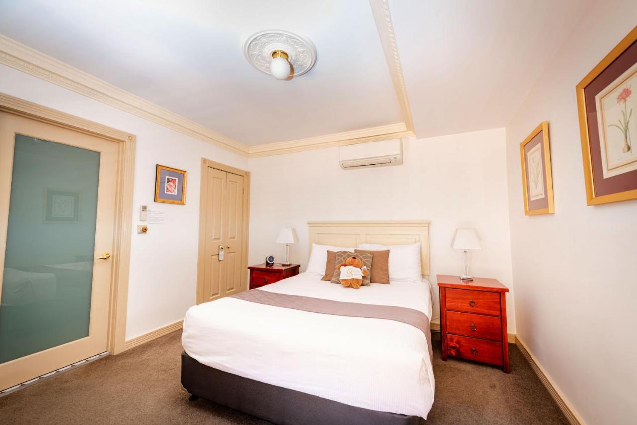 Cobb & Co Court Boutique Hotel Mudgee Exterior foto