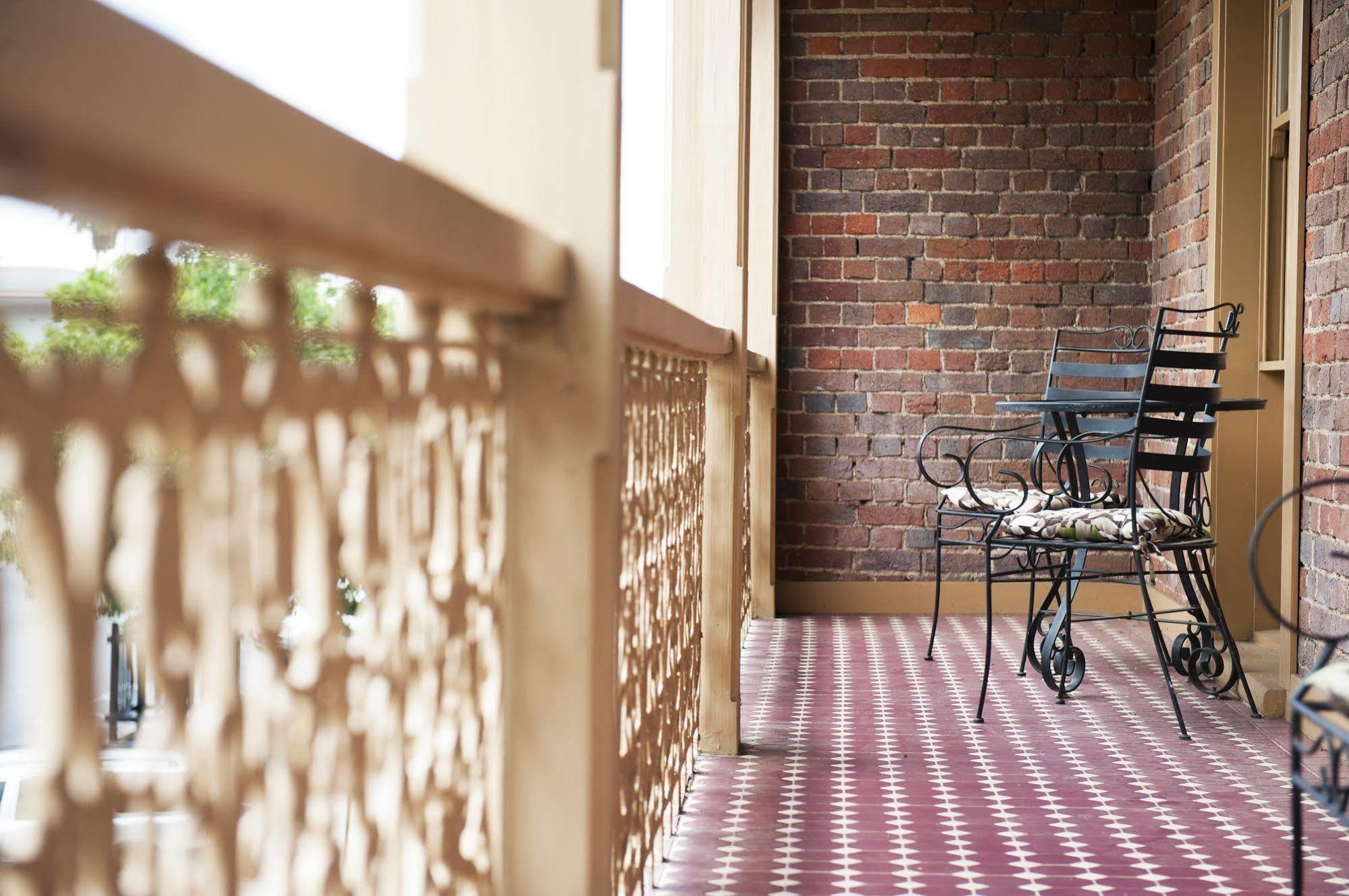 Cobb & Co Court Boutique Hotel Mudgee Exterior foto